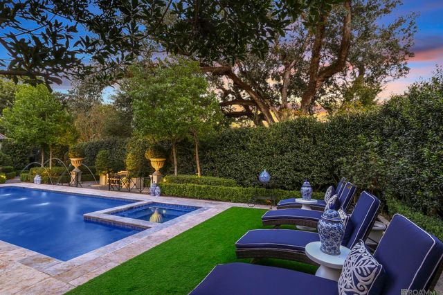 19229 Troon Ct, Baton Rouge, LA 70810