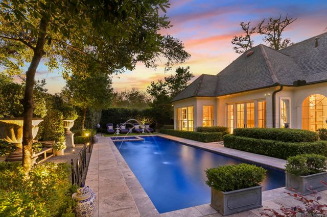 19229 Troon Ct, Baton Rouge, LA 70810