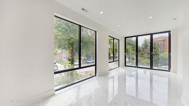 6338 Hennings Court, Morton Grove, IL 60053