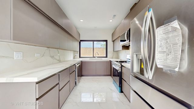 6338 Hennings Court, Morton Grove, IL 60053