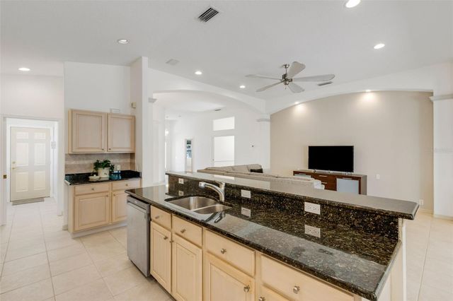 7310 DUNES COURT, Bradenton, FL 34202