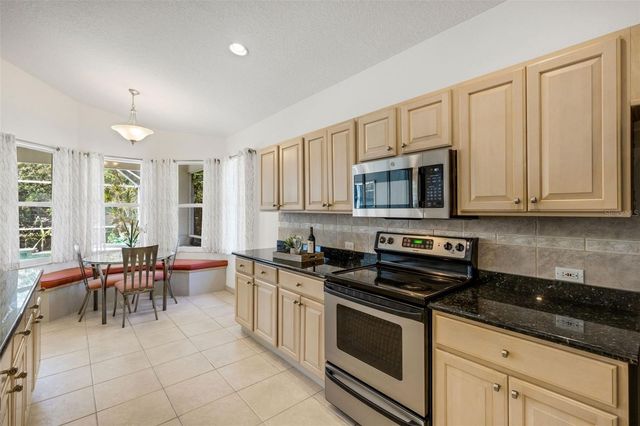 7310 DUNES COURT, Bradenton, FL 34202