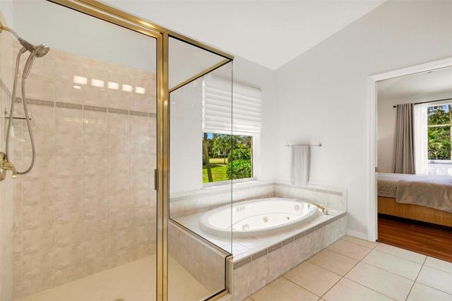 7310 DUNES COURT, Bradenton, FL 34202