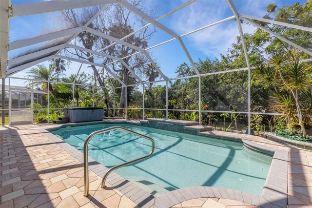 7310 DUNES COURT, Bradenton, FL 34202