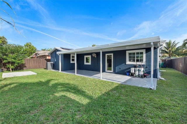 5820 NW 56th Place, Tamarac, FL 33319