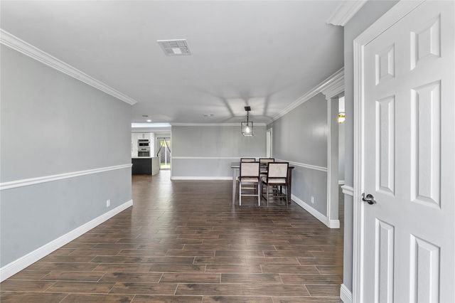 5820 NW 56th Place, Tamarac, FL 33319