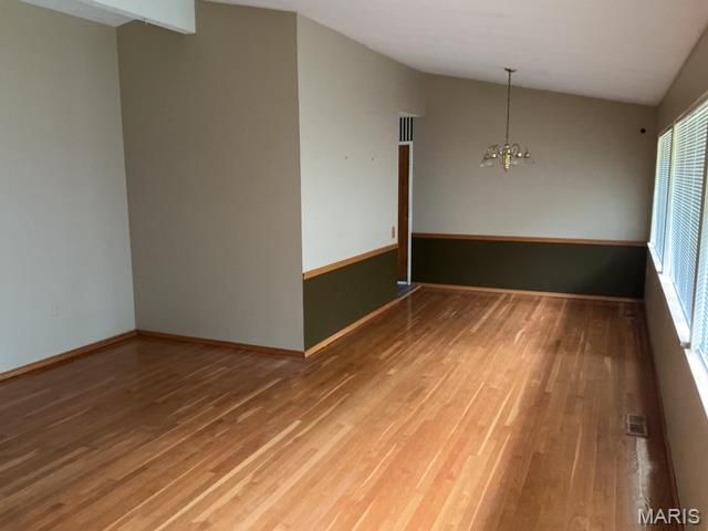1665 Turf Lane, Florissant, MO 63033
