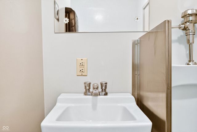 2123 Greasy Creek Road, Nashville, IN 47448
