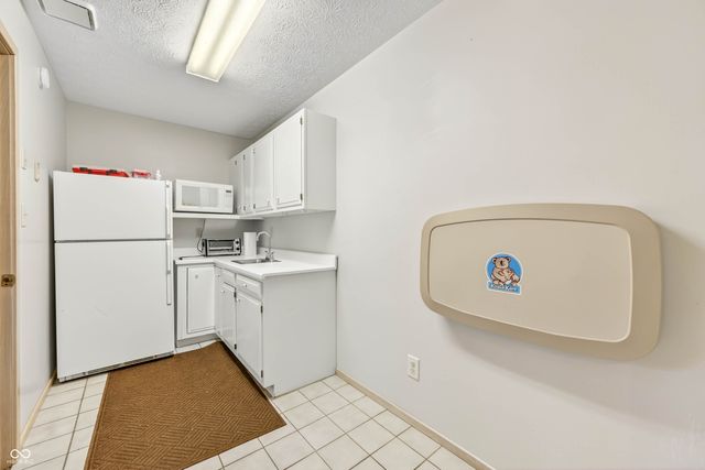 2123 Greasy Creek Road, Nashville, IN 47448