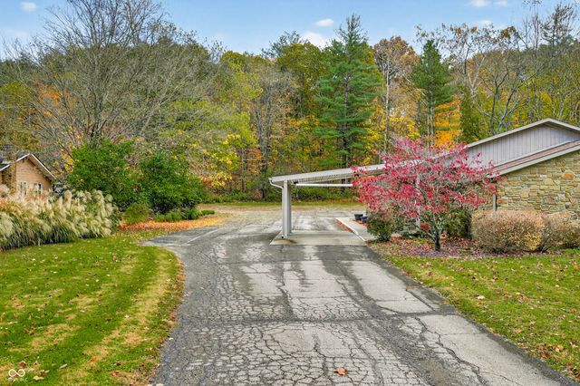 2123 Greasy Creek Road, Nashville, IN 47448