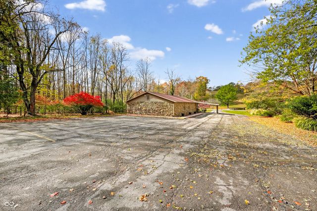 2123 Greasy Creek Road, Nashville, IN 47448