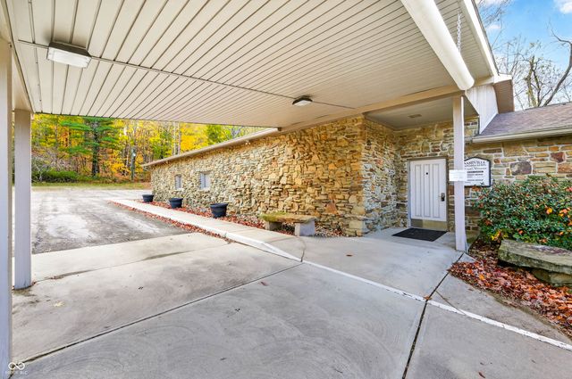 2123 Greasy Creek Road, Nashville, IN 47448