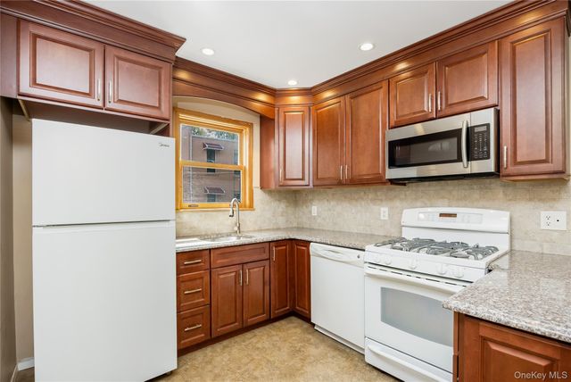 78-10 31st Avenue, East Elmhurst, NY 11370