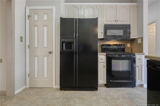 1231 Four Wood Drive, Fayetteville, NC 28312