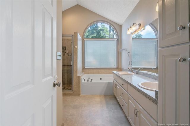 1231 Four Wood Drive, Fayetteville, NC 28312