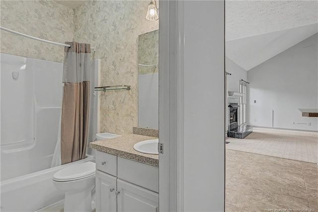 1231 Four Wood Drive, Fayetteville, NC 28312
