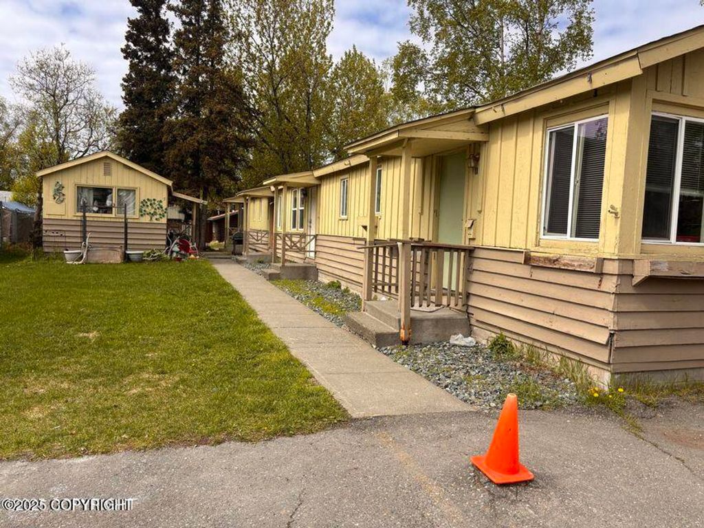 3604 Oregon Drive, #4, Anchorage, AK 99503