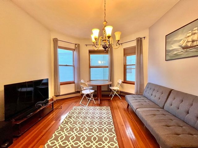 558 Washington St 1, Boston, MA 02135