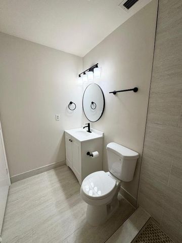 615 Sea Pine Way E, Greenacres, FL 33415