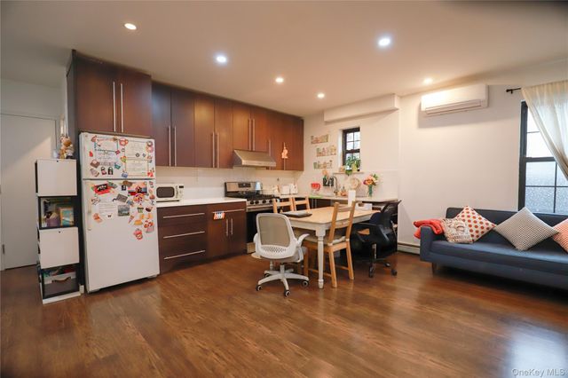 36-20 190TH Street, Flushing, NY 11358