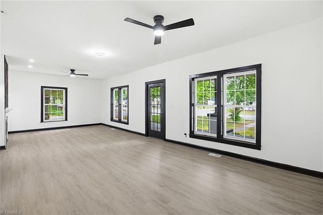 700 Franklin Boulevard, Greensboro, NC 27401