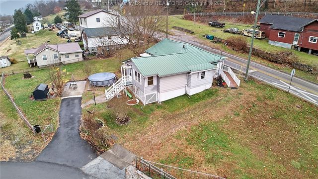 16298 Deepwater Mountain Road, Deep Water, WV 25057