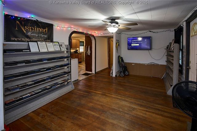 16298 Deepwater Mountain Road, Deep Water, WV 25057