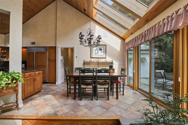 17 Wampus Lake Drive, Armonk, NY 10504