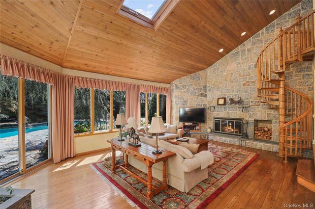17 Wampus Lake Drive, Armonk, NY 10504