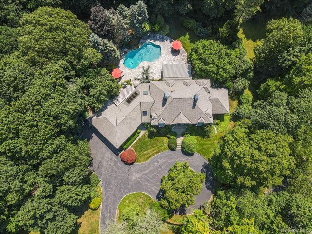 17 Wampus Lake Drive, Armonk, NY 10504