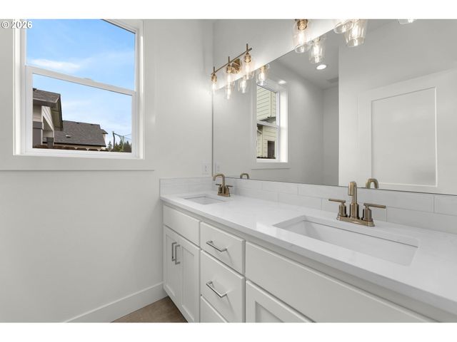 12307 Ne 107TH Way, Vancouver, WA 98682