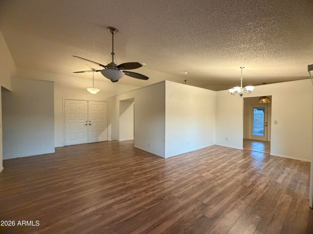 6509 W COCHISE Drive, Glendale, AZ 85302