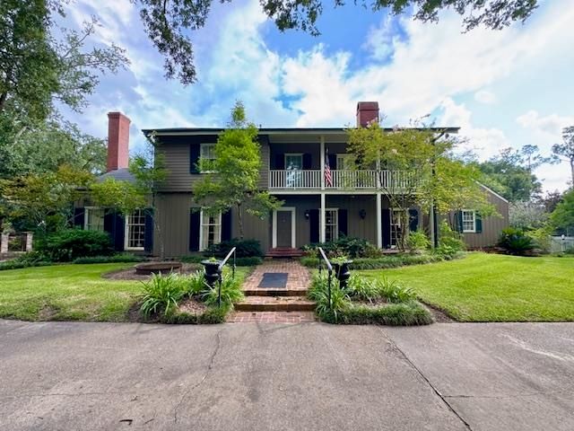 1231 Bayou Black Dr, Houma, LA 70360