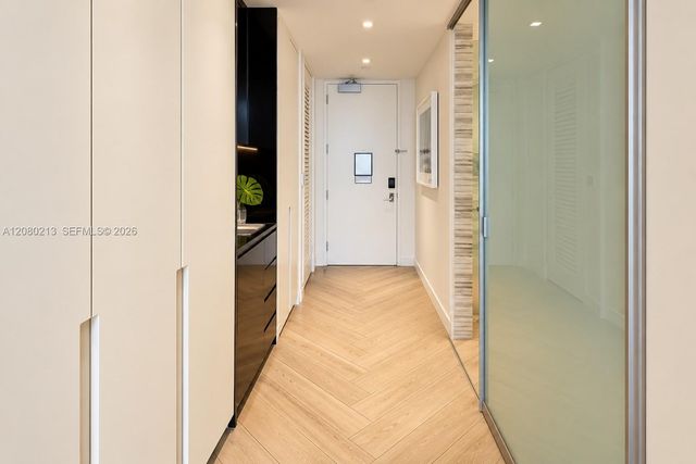 2201 Collins Avenue 807, Miami Beach, FL 33139