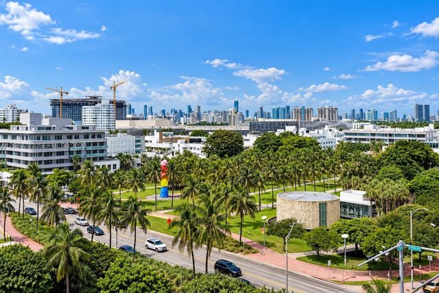 2201 Collins Avenue 807, Miami Beach, FL 33139