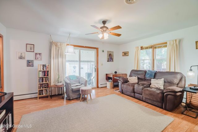 61 Ahl Avenue, Colonie, NY 12205
