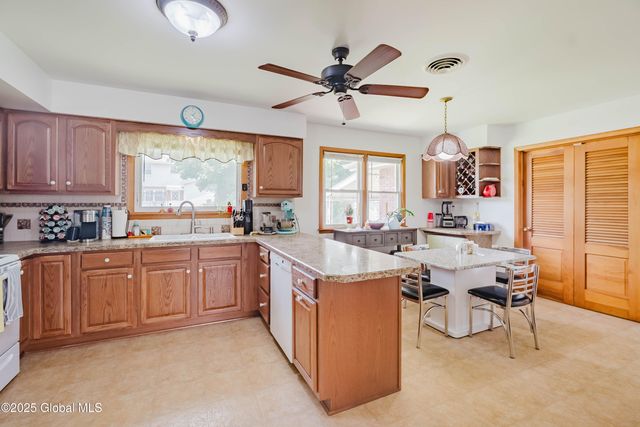 61 Ahl Avenue, Colonie, NY 12205
