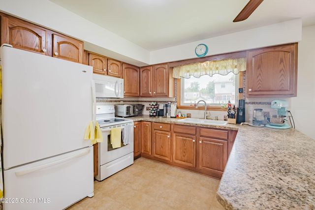 61 Ahl Avenue, Colonie, NY 12205