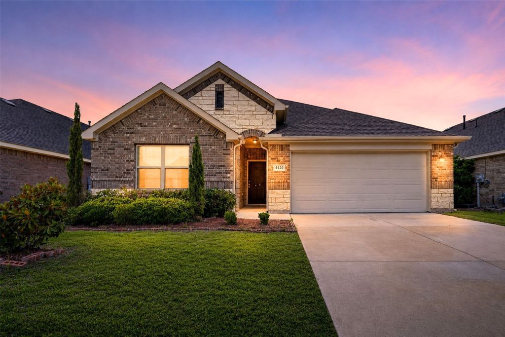4420 Stockdale Lane, Forney, TX 75126
