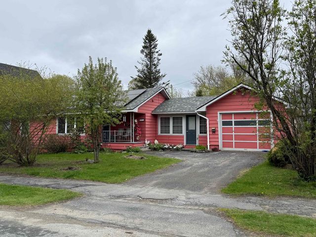 56 Emerson Street, St. Johnsbury, VT 05819
