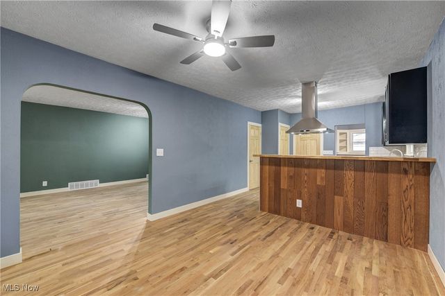 2127 Marlindale Road, Cleveland Heights, OH 44118