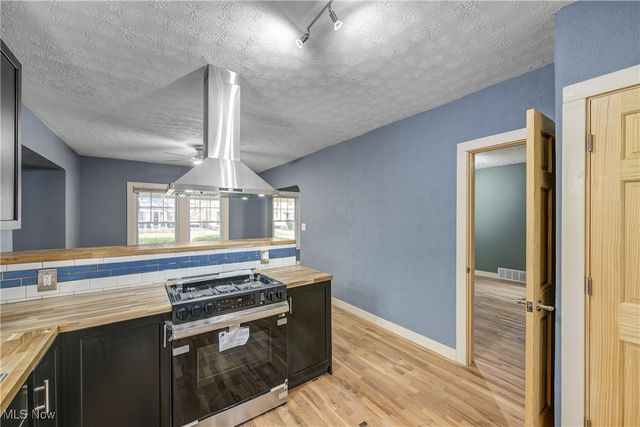 2127 Marlindale Road, Cleveland Heights, OH 44118