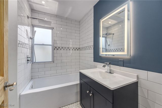 2127 Marlindale Road, Cleveland Heights, OH 44118