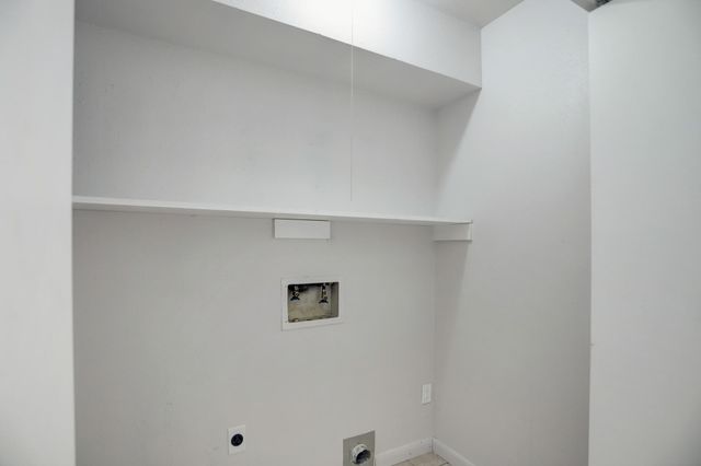 12609 Veterans Memorial Drive, Houston, TX 77014