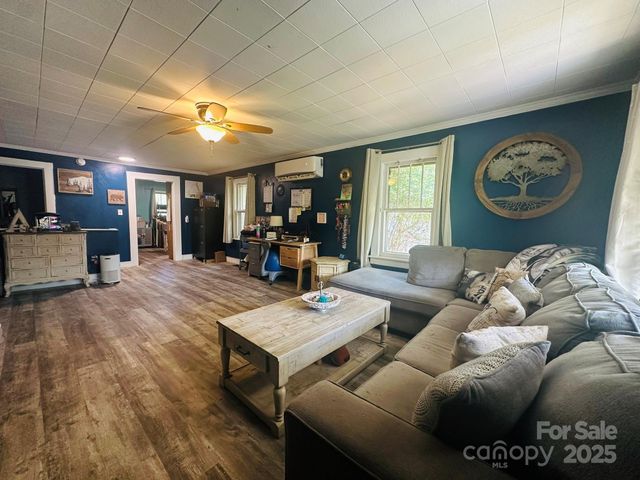 104 Old Fort Road, Fairview, NC 28730