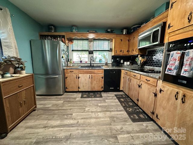 104 Old Fort Road, Fairview, NC 28730