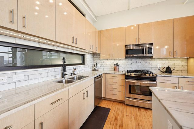 290 Market Street 607, Minneapolis, MN 55405