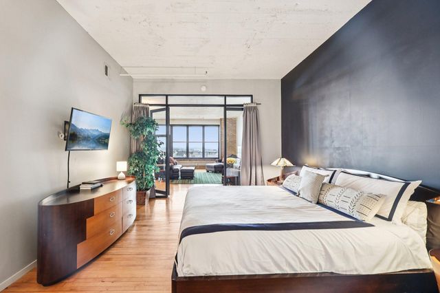 290 Market Street 607, Minneapolis, MN 55405