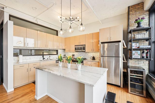 290 Market Street 607, Minneapolis, MN 55405