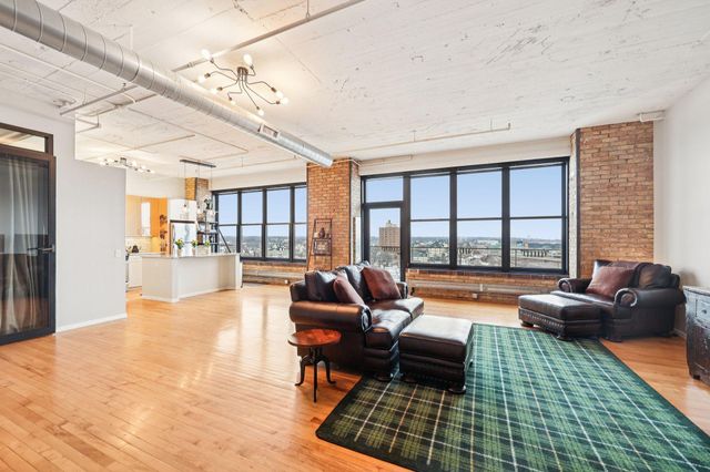 290 Market Street 607, Minneapolis, MN 55405